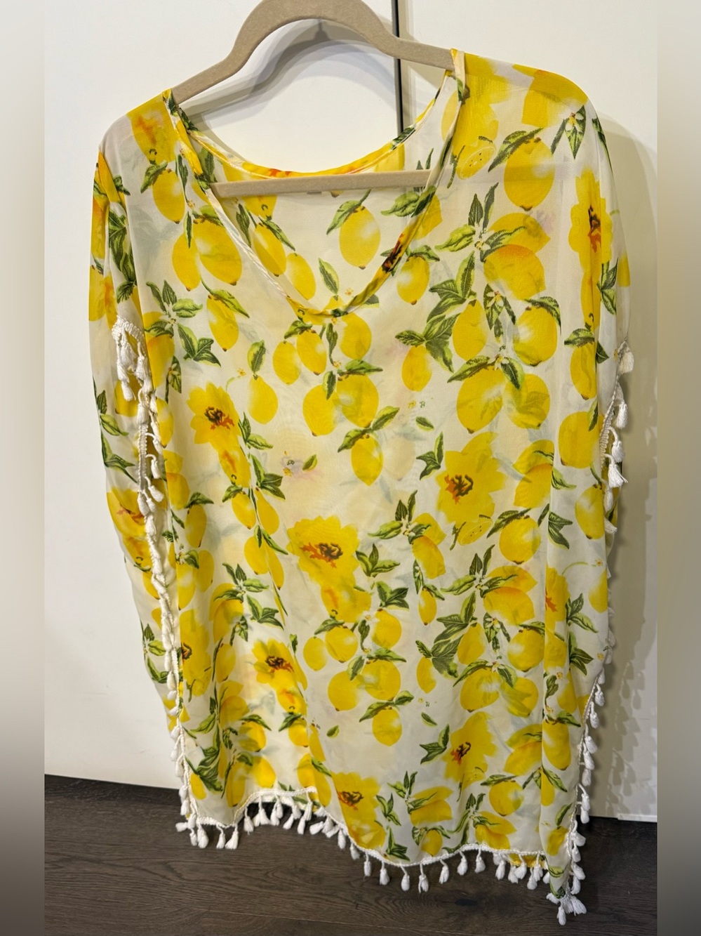 Women's Yellow Lemon Print V-Neck Cover Up